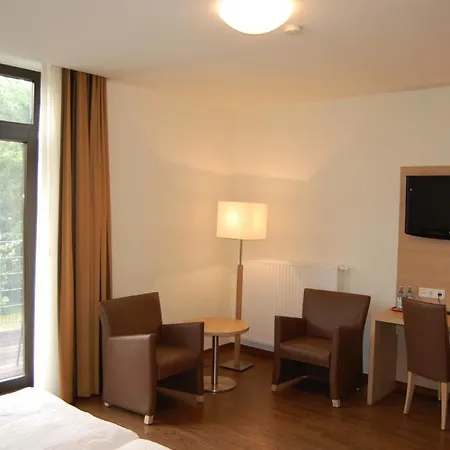 Hubertushof 호텔 린겐