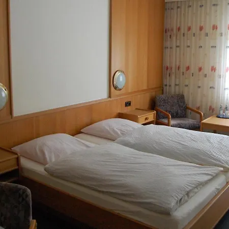Hubertushof 3*